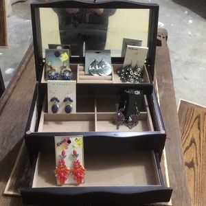 Jewlry box and earrings